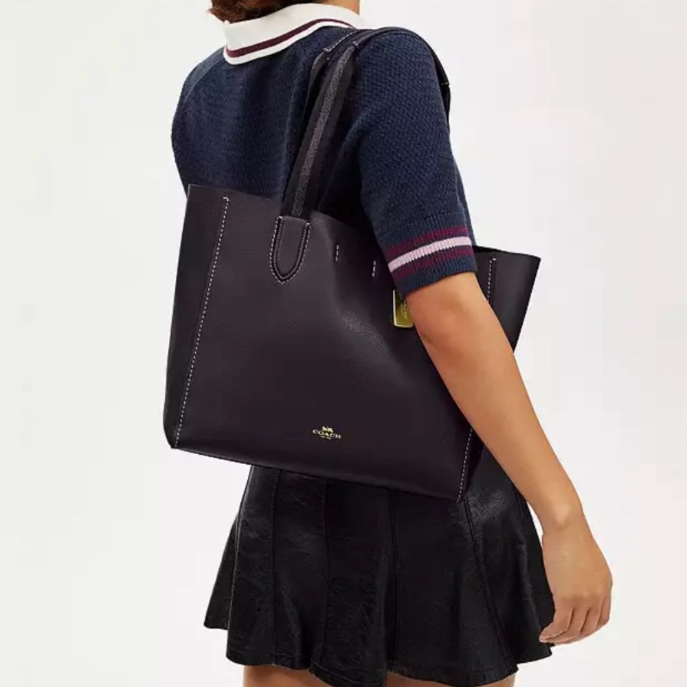 COACH Derby Tote - Oxblood